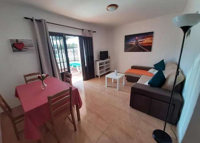 Manuela * Puerto del Carmen (Lanzarote)